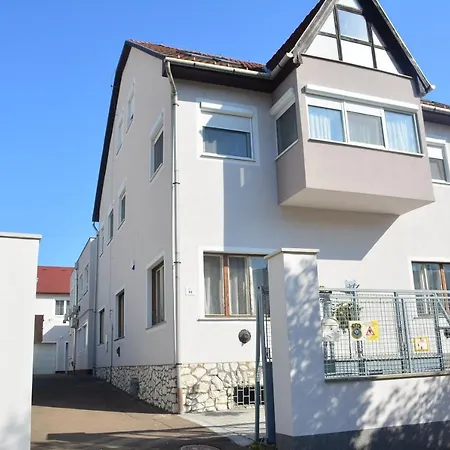 Terragora Apartman Appartement *
